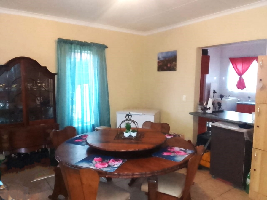3 Bedroom Property for Sale in Azalea Park North West